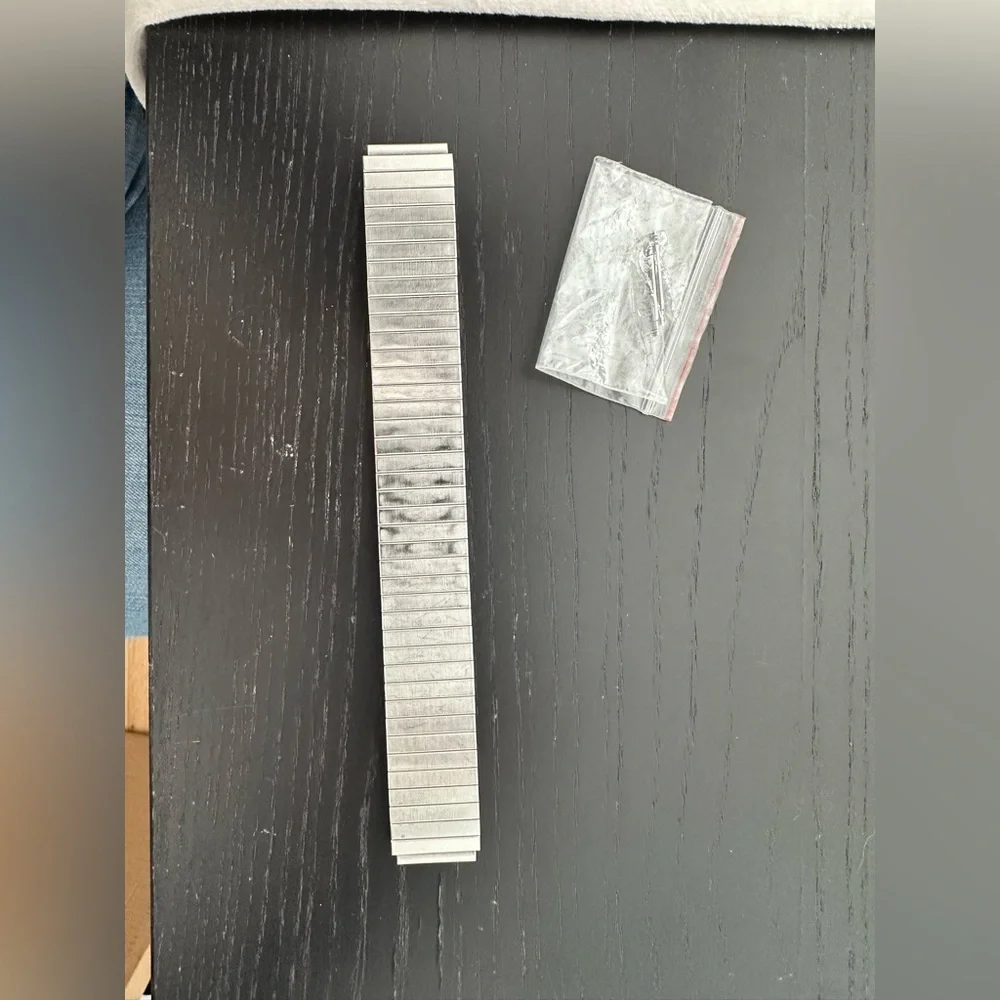 Speidel Silver Watch Band in Original Box with Cleaning Cloth - Picture 2 of 7